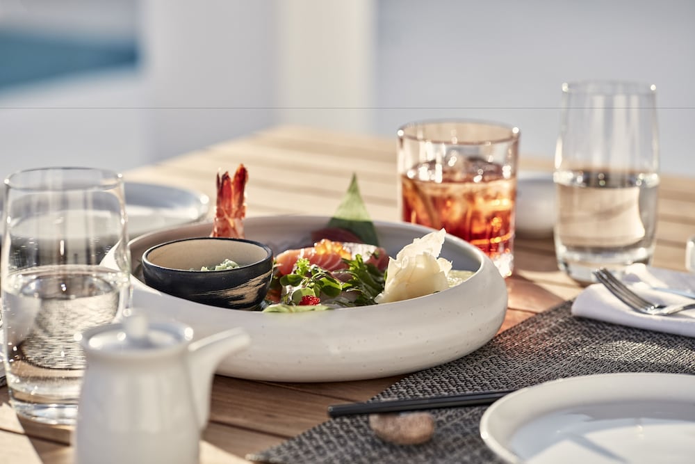 Фото Katikies Mykonos - The Leading Hotels Of The World