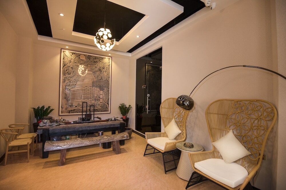 Фото Bangkok one hotel Huizhou