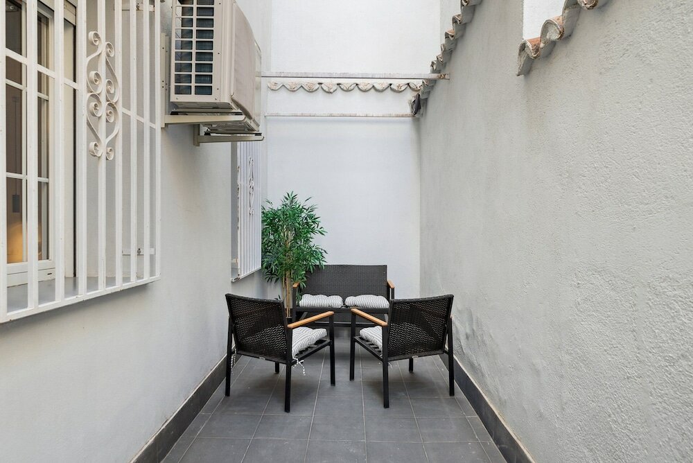 Фото Limehome Madrid Calle de Santa Ana