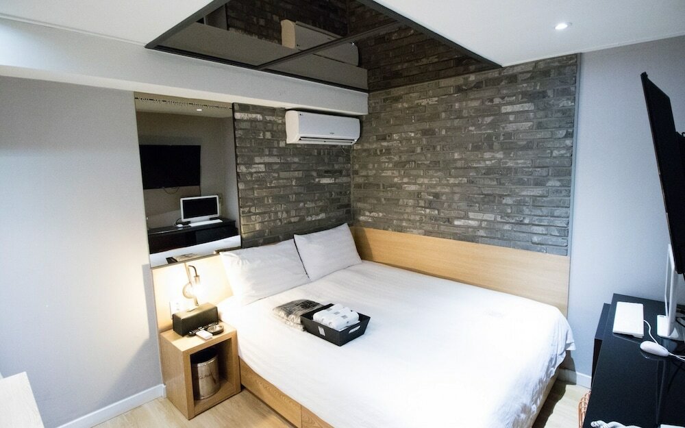 Фото Nonhyeon All In