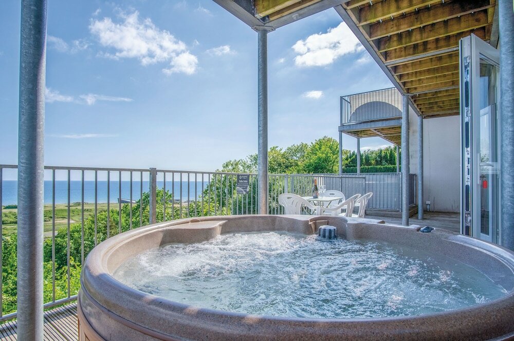 Фото Dunes End - 2 Bedroom Apartment - Pendine