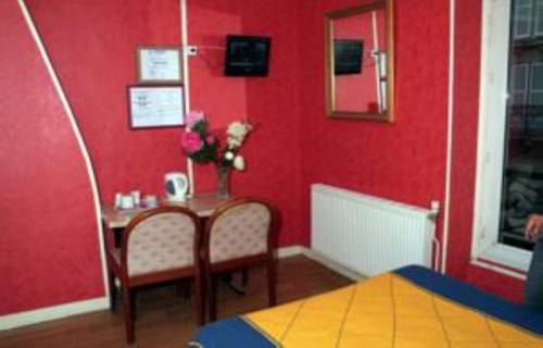 Фото Hotel Aviatic