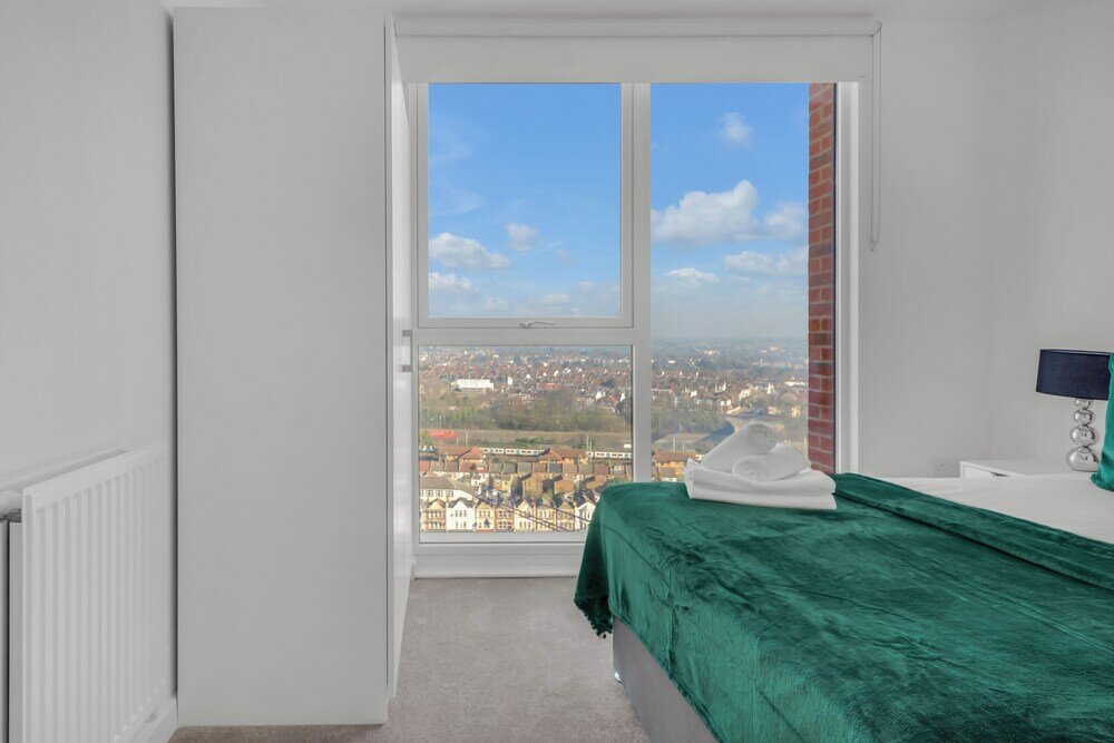 Фото Brent Cross Serviced Apartments