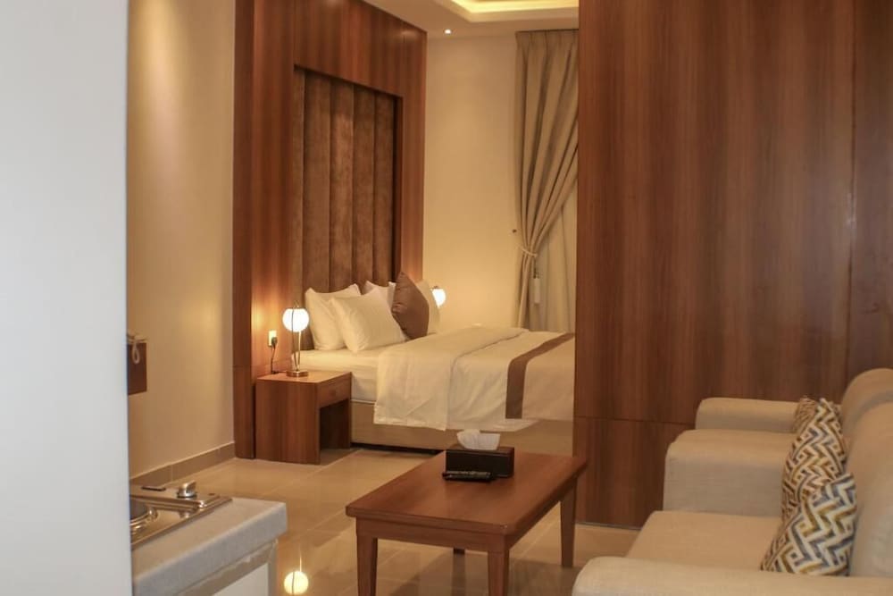 Фото Al Muteb Suites Al Yarmouk