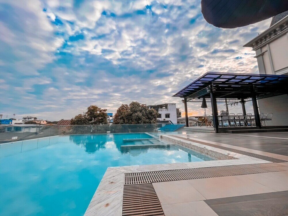 Фото Huern Kan Thong Hotel