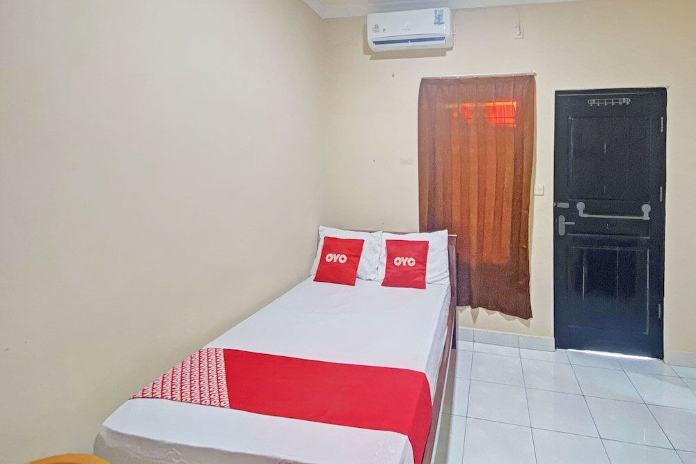 Фото Oyo 92961 Amor Kost