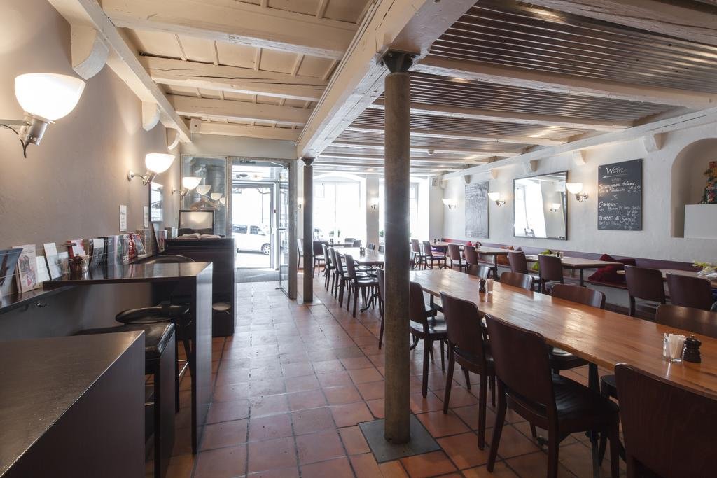 Фото Baseltor Hotel & Restaurant