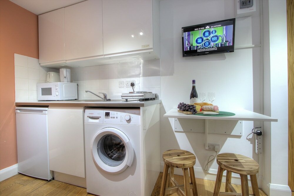 Фото R2 Medium Studio