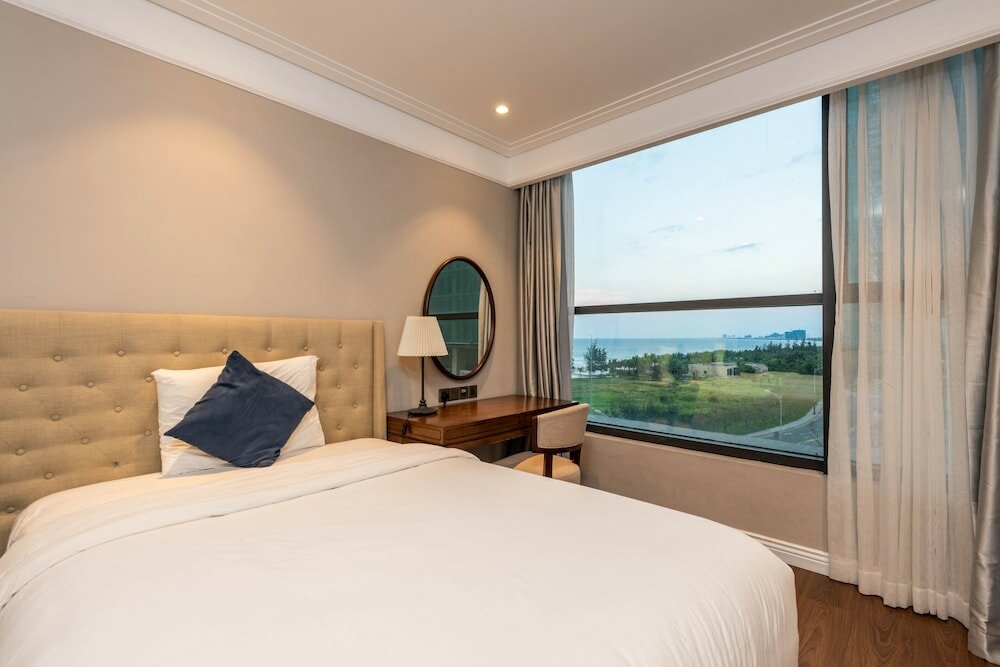 Фото Neo Classic Condo