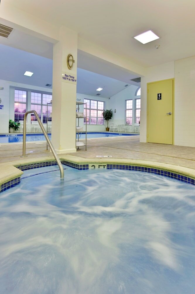 Фото Holiday Inn Express Southfield-Detroit, an Ihg Hotel