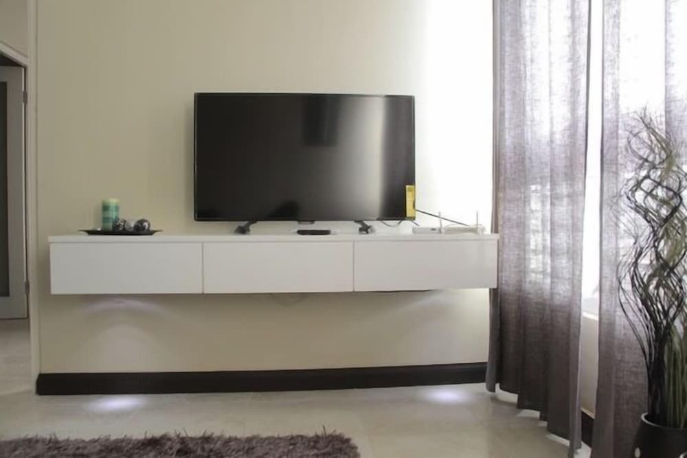 Фото Kingston Apartment at Tres Vista