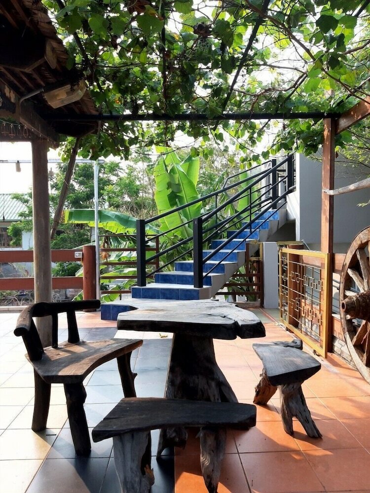 Фото Sawasdee Sichang Resort