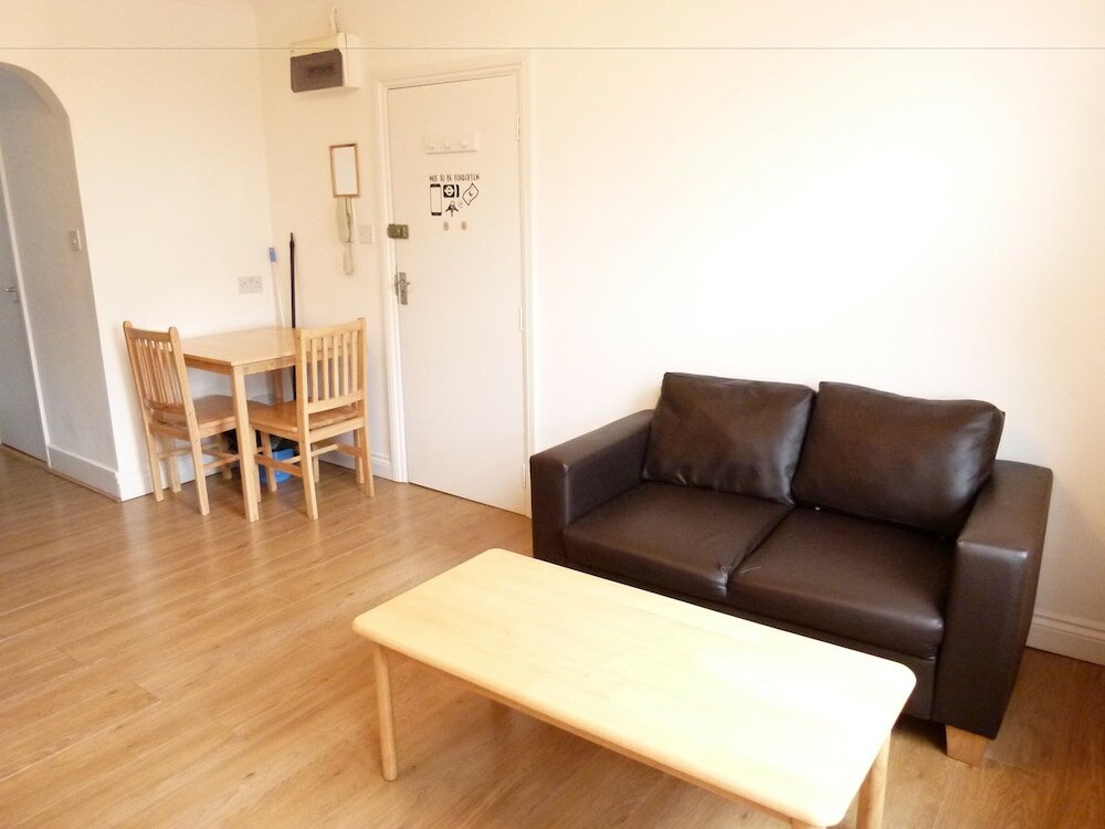 Фото Ss Property Hub - Family Apartment in Kensington