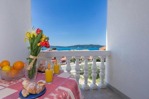 Гостиница Brodarica Penthouse 42, Sea View в Бродарице