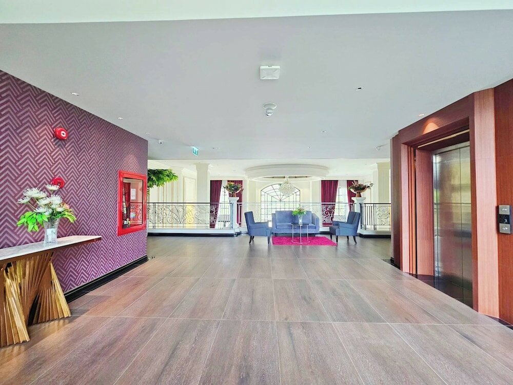 Фото Grand Lord Hotel& Residence