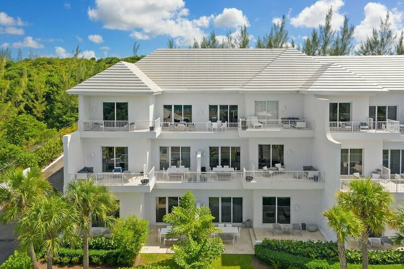 Гостиница Ocean Terraces Two Bedroom 2 в Нассау