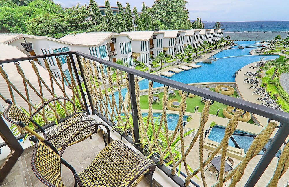 Фото Vannee Golden Sands Beachfront Resort