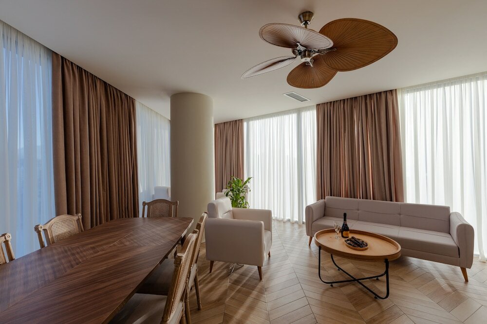 Фото MiraMar Luxury Residences