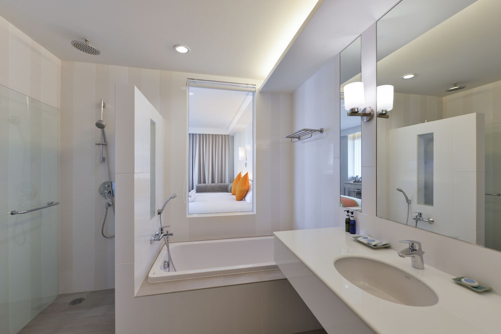 Фото Hisea Huahin Hotel