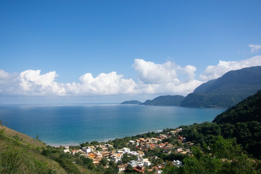 Фото Magnífica Mansão à 50m da praia de Barequeçaba para até 18 pessoas