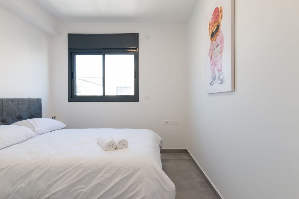 Фото Luxury Apt 3 Br New Tower Parking