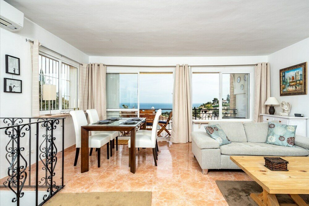 Фото Townhouse with Sea View in Benalmadena Ref 116