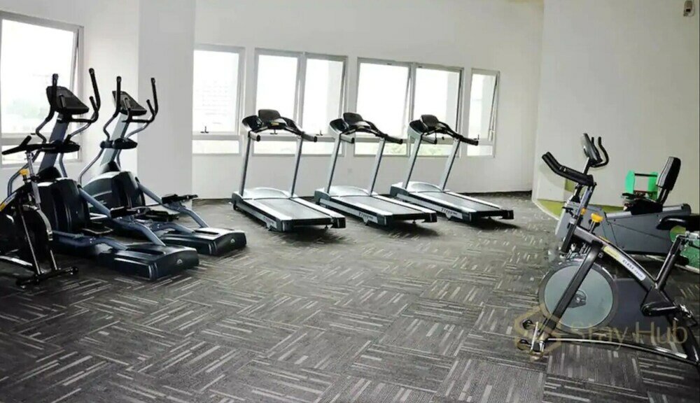 Фото Taragon Bintang Suites by StayHub Studio