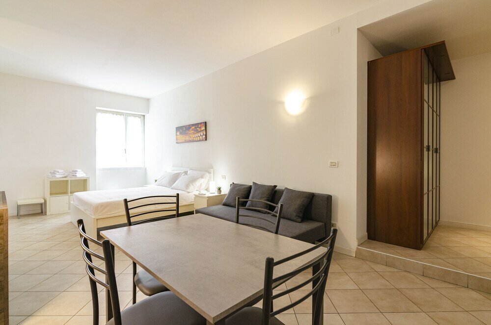 Фото Appartamento A Pochi Passi Da Palazzo Pallavicini