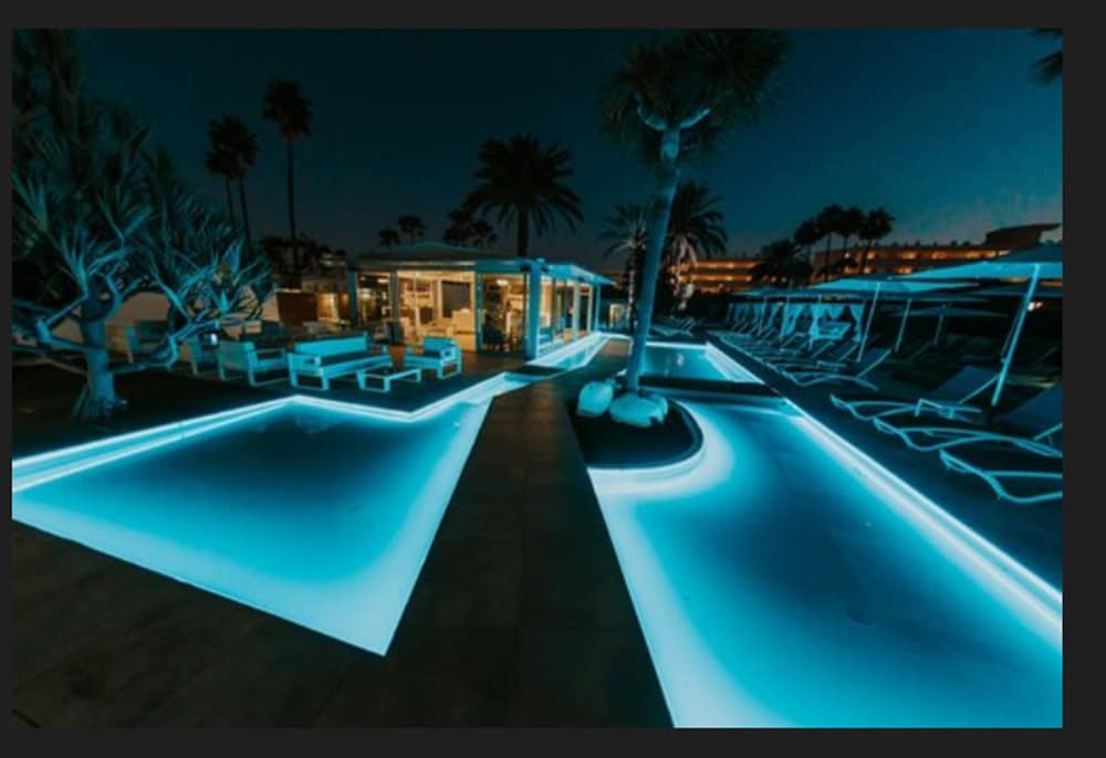 Фото Sanom Beach Resort - Adults Only 