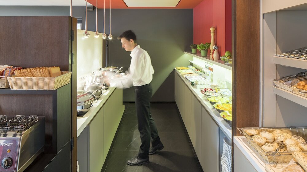 Фото Crowne Plaza Bruges