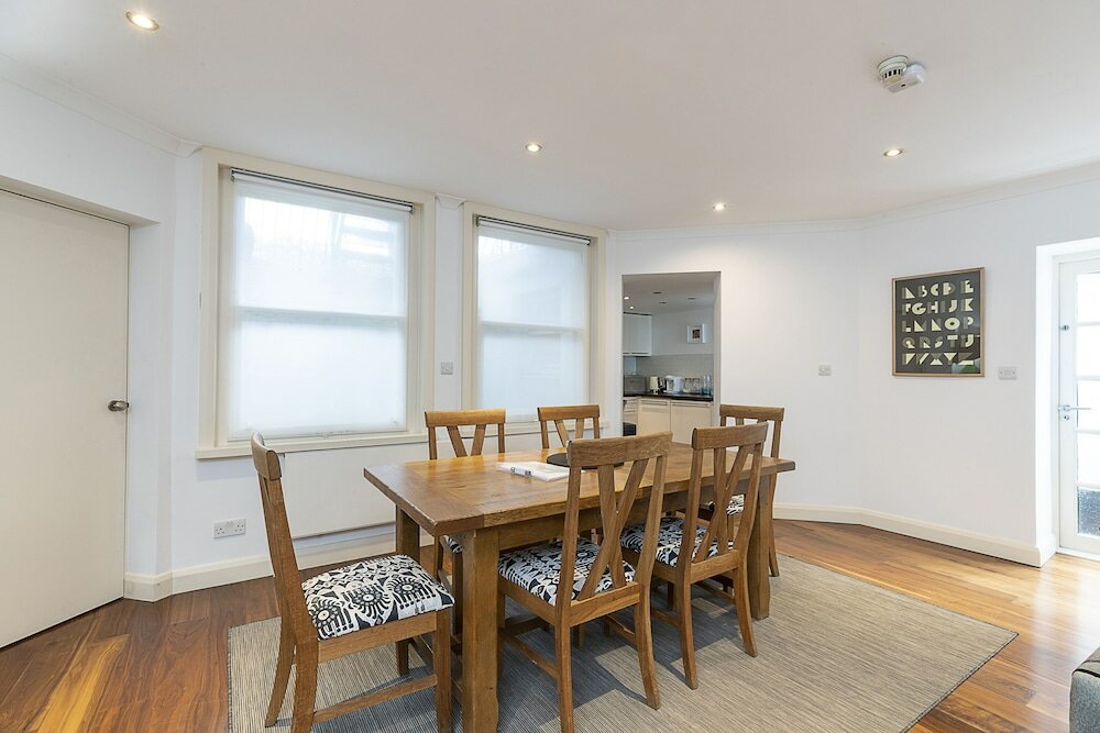 Фото Altido Lovely 2 Bedroom Flat in Chelsea