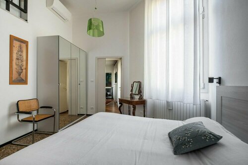 Апартаменты Rialto 6 in Bologna With 1 Bedrooms and 1 Bathrooms в Болонье