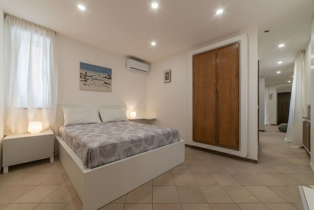 Фото Montecitorio Lovely Apartment