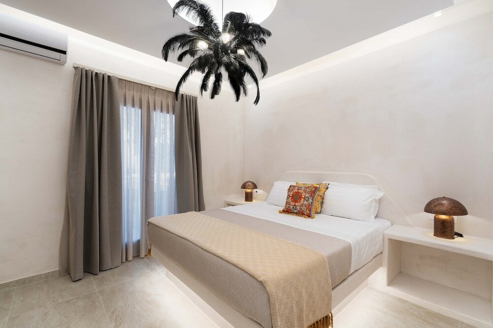 Фото Thousand Stars Suites & Rooms