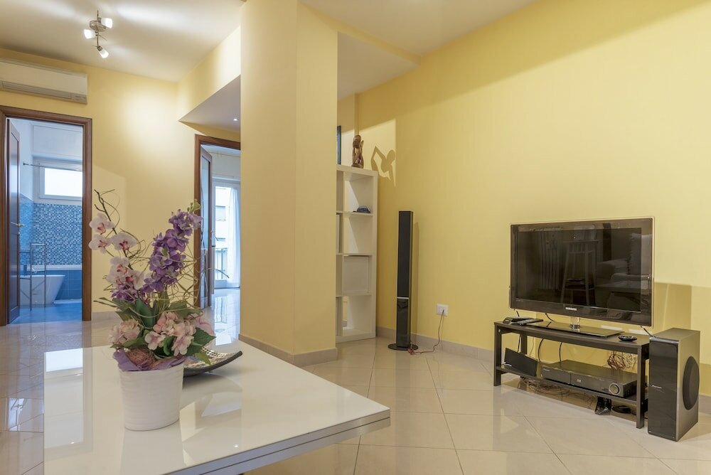 Фото Lovely Flat Marconi District