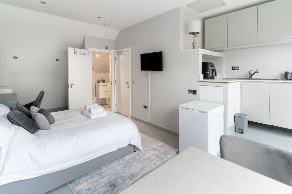 Фото Luxury 5bd Guesthouse