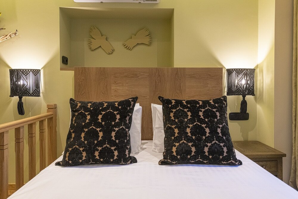 Фото Plaka Boutique Apartments