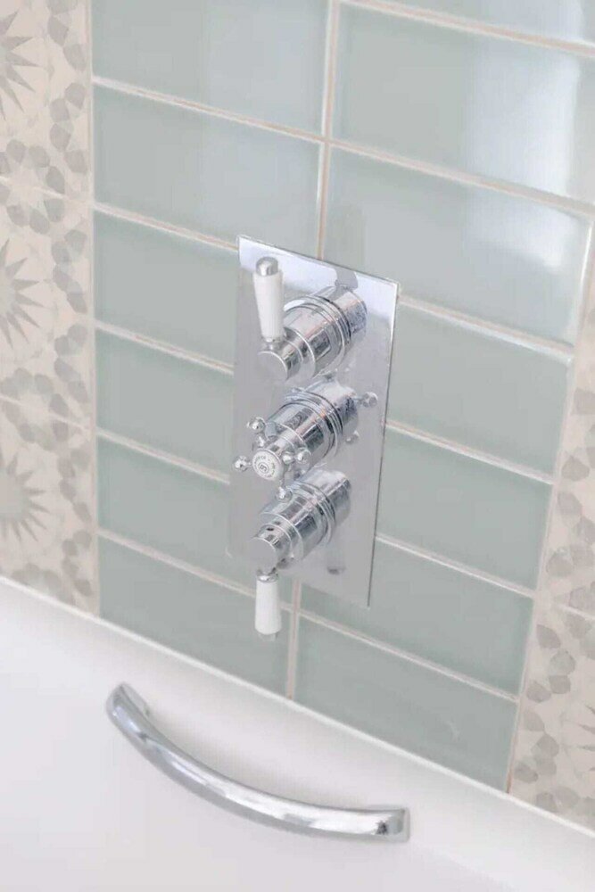 Фото Charming 4bd House With Private Garden - Tooting