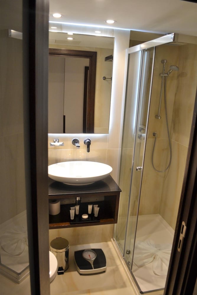 Фото The Devonshire