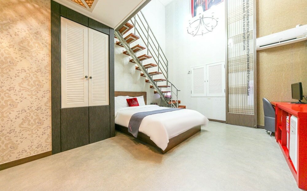 Фото Pohang Haedodong Olleh Motel