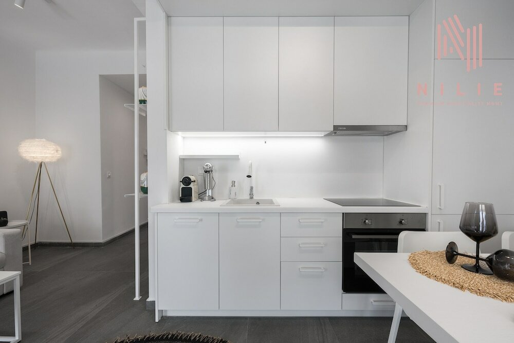 Фото Lusso Bianco Nilie Hospitality Mgmt