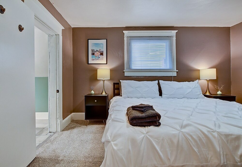 Фото Designer House 5br! Steps to Downtown/Fountain Sq!