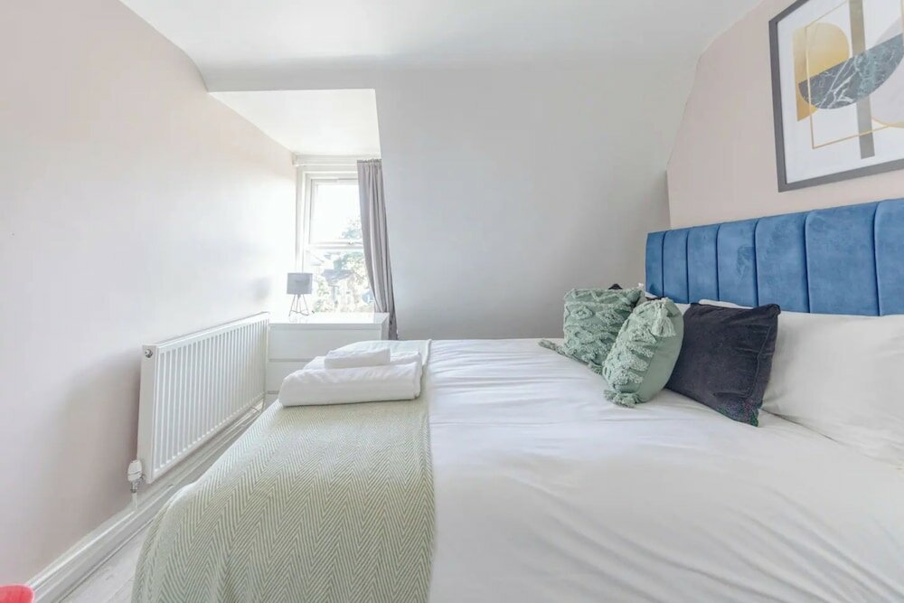 Фото Chic 3bd Flat - 5 Mins to Walthamstow Central!