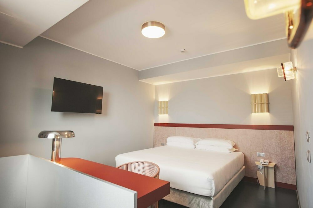 Фото Moderno Hotel Rome