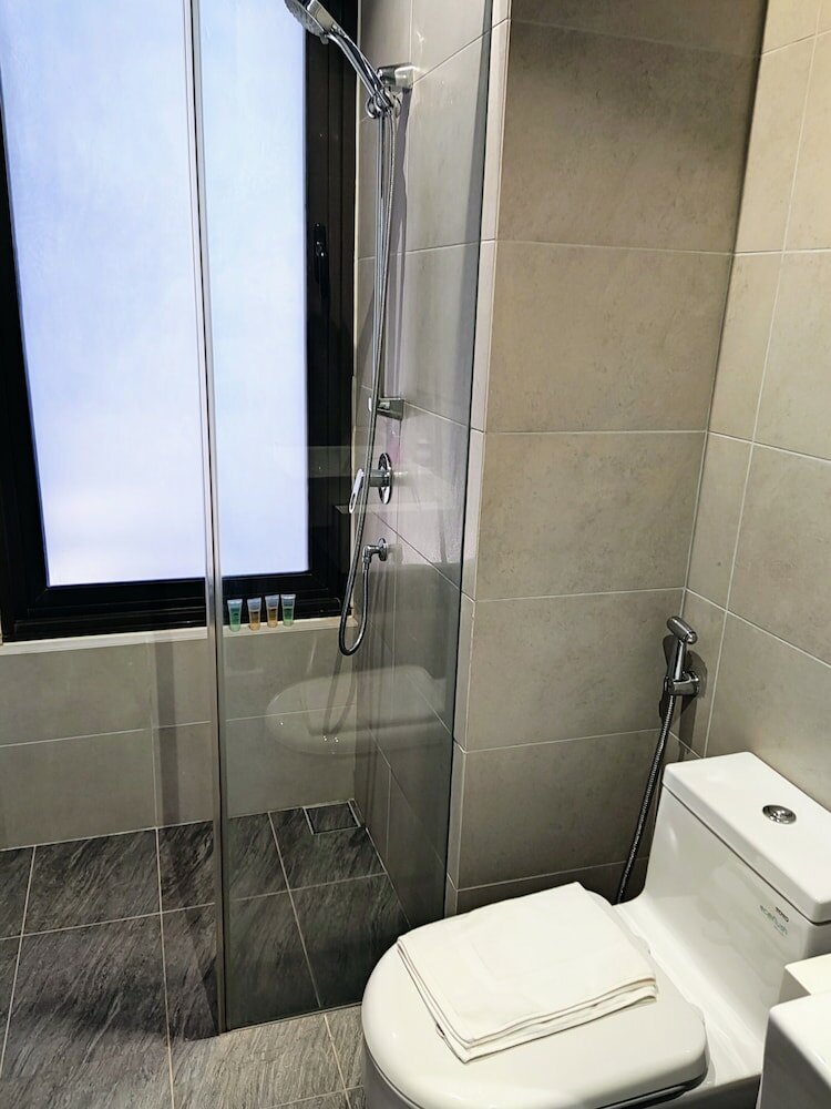 Фото Astra At 8 Kia Peng Suites