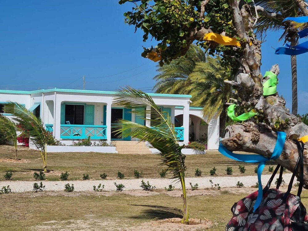 Фото Coralito Bay Suites & Villas