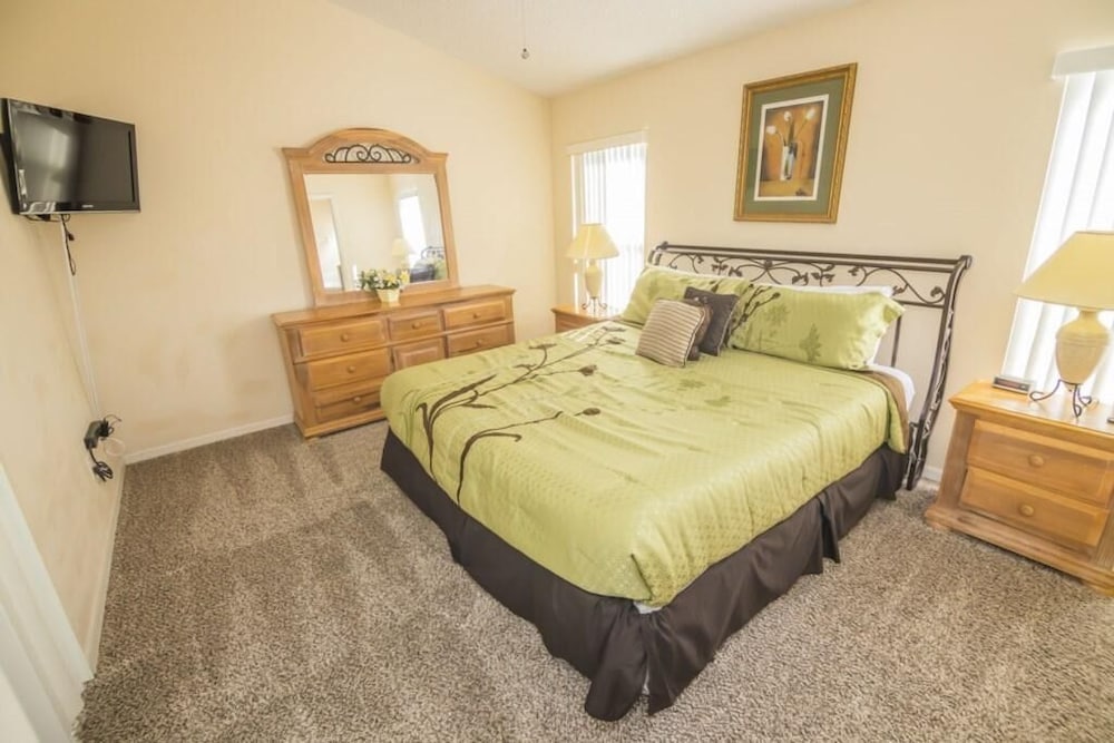 Фото Yvonne's Indian Point Vacation Home