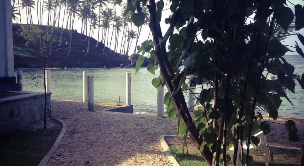 Фото Mirissa Seastar