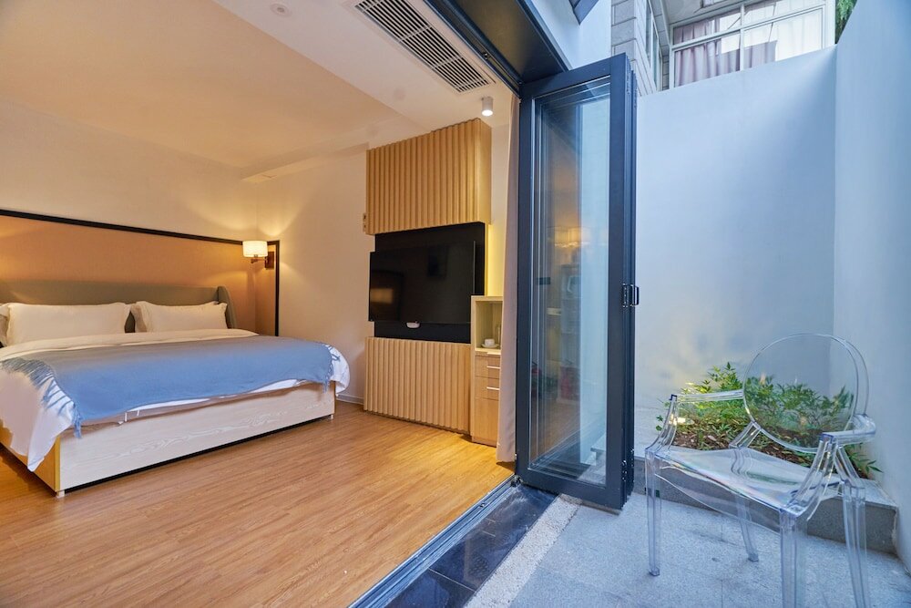 Фото Wuhua Xingxiang Shanfang Hotel