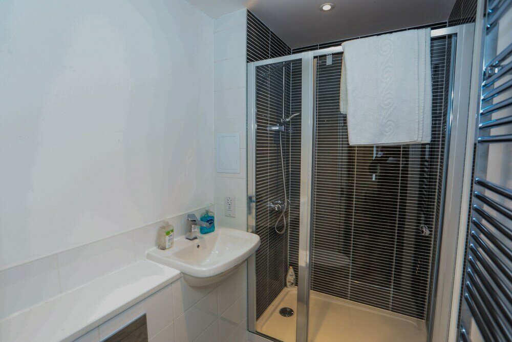 Фото Dreams Apartments 2 Bed